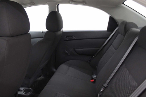 Imagen 8 de 10 de Chevrolet Aveo 1.6 Ls At Sedán 2016