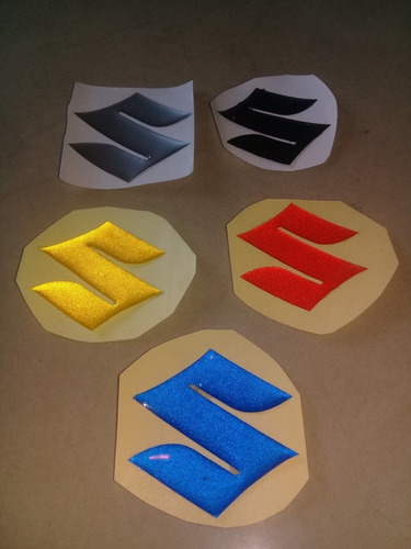 Imagen 3 de 6 de Calcomania O Emblema S Para Motos Suzuki Vstrom, Gn, En, Etc