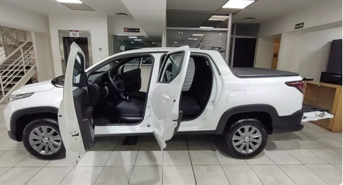 Imagen 19 de 25 de Fiat Strada Freedom 2023 0km Financiada F