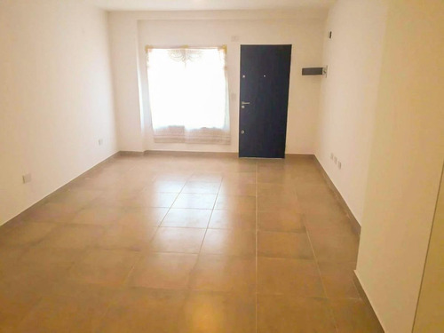 Imagen 3 de 9 de Venta Departamento Lanús Este Monoambiente En Planta Baja Al Frente - Financiación Directa!