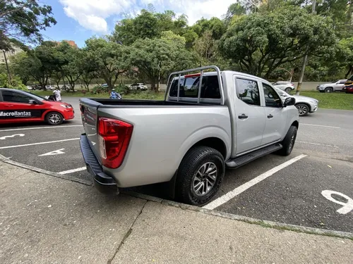 Nissan NP300 Frontier 2.5 Mt 4x2 2019