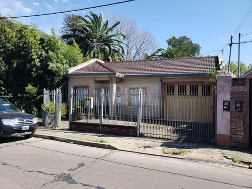 Casa  En Venta Ubicado En Temperley, Lomas De Zamora, G.b.a. Zona Sur