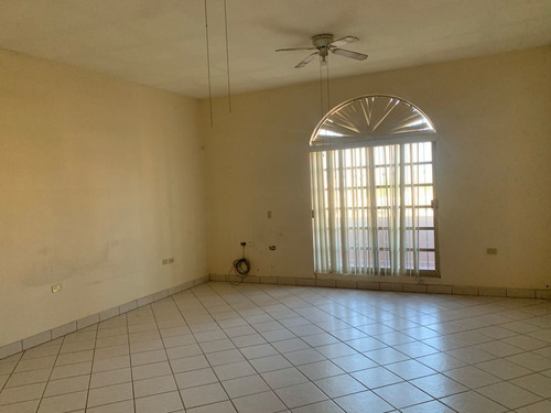 Imagen 8 de 18 de Casa En Venta Delicias (frac. Las Huertas)