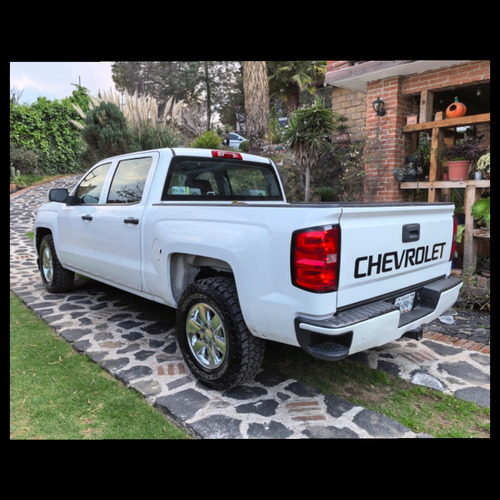 Chevrolet Silverado 5.4 2500 Doble Cabina Ls 4x2 At