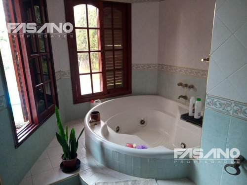 Imagen 10 de 16 de Quinta En Venta En Otamendi - Campana