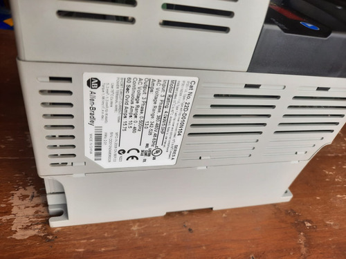 Inversor Power Flex 40 22d-d010n104 5cv 380 480v - Semi Novo (Usado)