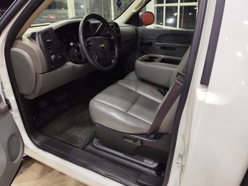 Chevrolet Silverado Ls