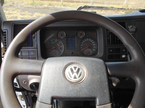 Imagem 20 de 25 de Volkswagen 26280 Comboio 2014