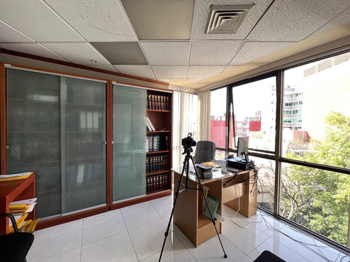 Renta Oficina 310m2 Acondicionada Y Terraza  Común  | Calle 