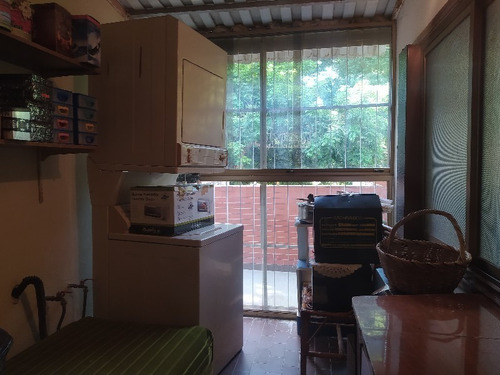 Imagen 9 de 15 de Apartamento En Res. Profesional Mañongo, Foa-2107