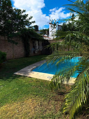 Imagen 8 de 30 de Venta De Casa Con Pileta Ubicada En 20 De Junio 1317 En Bella Vista