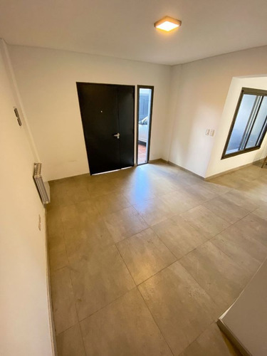 Imagen 4 de 22 de Nuevo Precio - Excelente Ph - 3 Amb - Pb Frente - Cochera Y Patio - A Estrenar