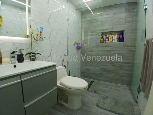 Apartamento Remodelado En Venta, Urb. San Bernardino