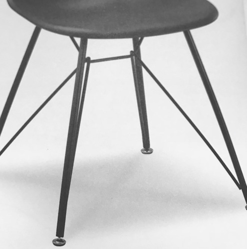 Juego Comedor Iriarte 120 + 4 Eames New Design