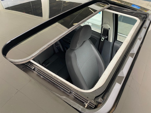 Imagem 5 de 13 de Volkswagen Fox Connect 1.6