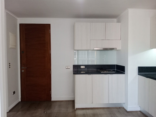 Vive En Un Departamento Cómodo Y En Excelente Estado.
