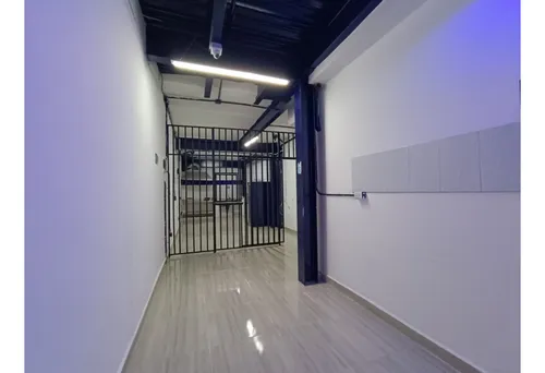 Se Arrienda Local Comercial En Laureles, Medellín