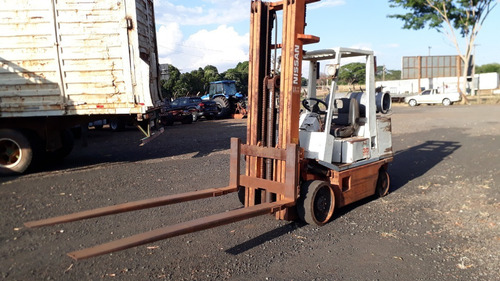 Empilhadeira Nissan Ano 2000 Para 3 Toneladas A Gás Glp
