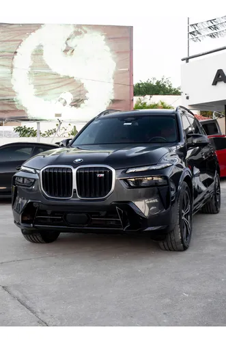 BMW X7 4.4 V8 M60I