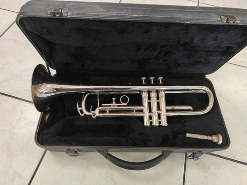 Trompeta Rossetti Con Estuche Plateado (Usado)