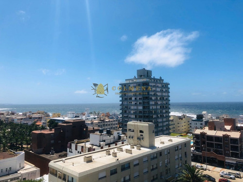 Hermosa Vista En Apartamento De Dos Dormitorios!- Ref: 2387