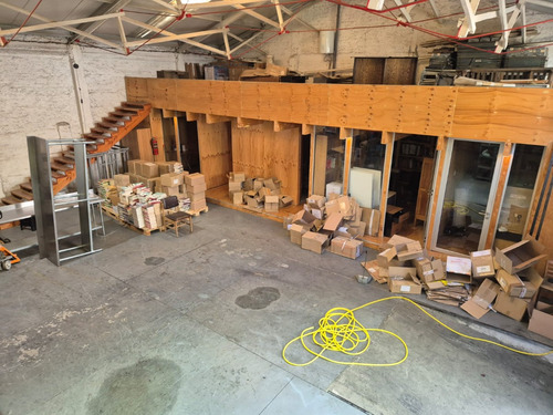 Bodega Comercial Mackenna Con Maule