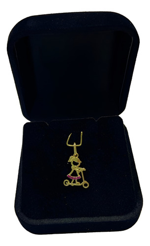 Pingente Filha Menina Com Patinete Em Ouro 18k Com Zirconia