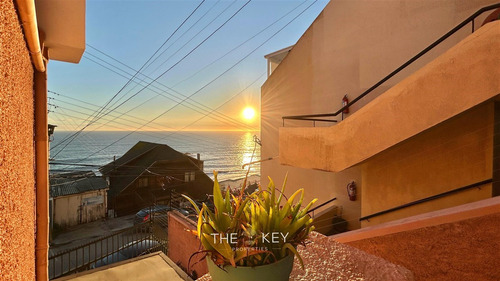 Departamento En Venta De 2 Dorm. En Viña Del Mar
