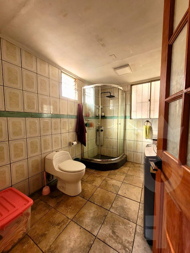 Amplia Casa 3hab 2 Ba Avenida La Florida