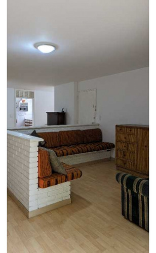 Amplio Apartamento En Venta Bien Ubicado En Santa Eduvigis