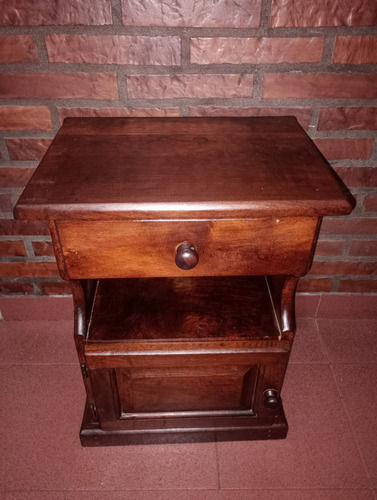 Mesa De Luz Algarrobo Xxxx Mate Marrón (Usado)