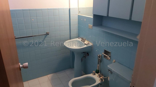 Imagen 9 de 18 de 22-2421 Casa Ubicada En Urbanización Cerrada Con Vigilancia.
