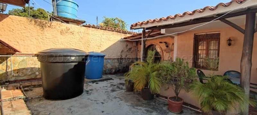 Imagen 6 de 14 de Gerybet Varela Rentahouse Mp 2216300 Sabana Del Medio