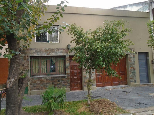 Venta De Ph Al Frente, 3 Ambientes Con Cochera; Lomas De Zam