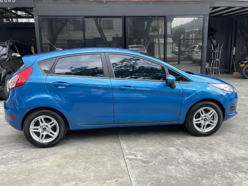 Ford Fiesta HATCHBACK SE TP 1600CC 5P