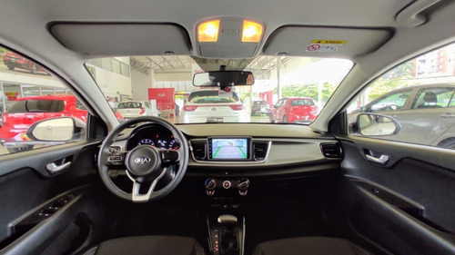 Kia Rio Vibrant Hatchback Aut 2022 + Obsequio Especial