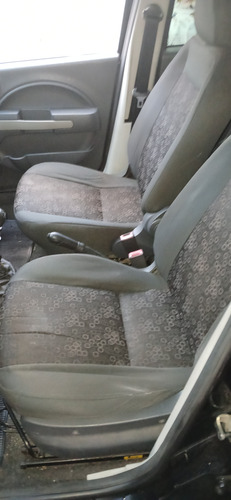 Fiat Uno 1.0 Vivace Celeb. Flex 5P