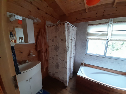 Dueño Vende Casa (con Escritura) En Segunda Sección Delta De San Fernando, Arroyo Paycarabi Y Paraná De Las Palmas. Cabaña Amarilla