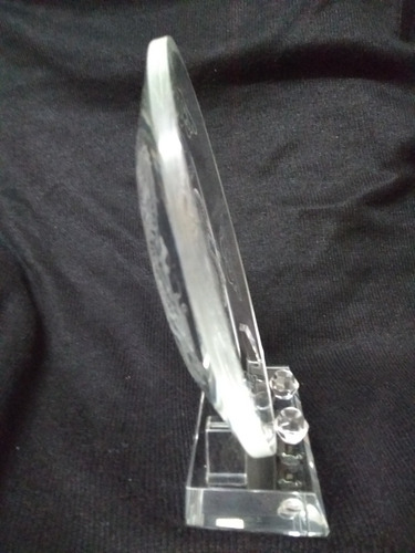 Dragão De Vidro 3d Gravado A Laser C/base 20cm Diâmetro Novo