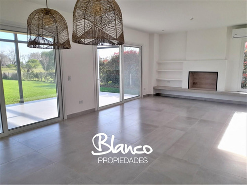 Casa En Alquiler En Estancias Del Pilar, Pilar, G.b.a. Zona Norte