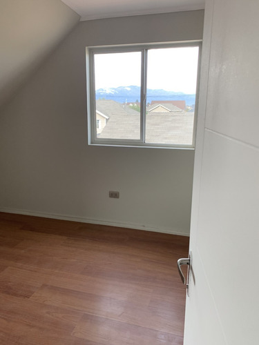 Linda Casa Dentro De Condominio