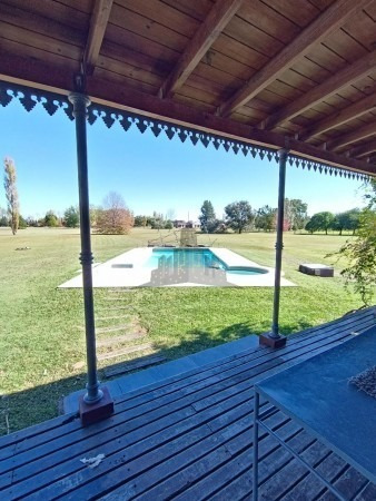 Imagen 10 de 22 de Venta - Permuta- Estancia Las Lilas - Lujan - Casa Sobre Parcela De 10.000 Mts²