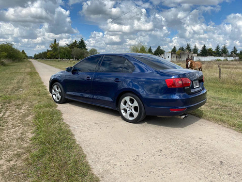 Volkswagen Vento 2.0 Luxury I 140cv 2013