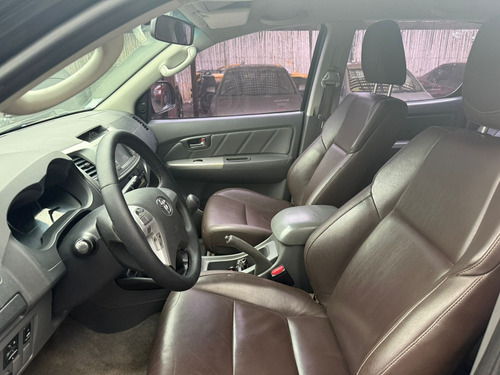 Toyota Hilux Pick-Up 3.0 Cd Srv Cuero I 171cv 4x4