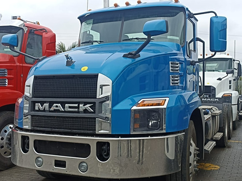 Imagen 14 de 22 de Mack Anthem Euro 5