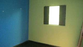 Imagem 3 de 7 de Casa 3 Quartos Varanda Quintal E Vagas Bairro : Jardim Comerciários - 852