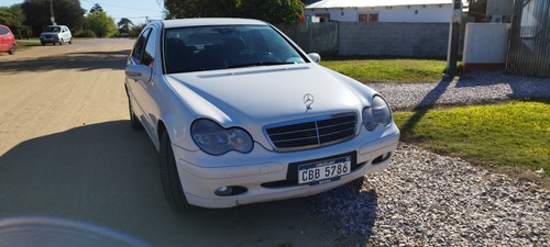 Imagen 8 de 12 de Mercedes Benz C200 Kompressor, Permuto