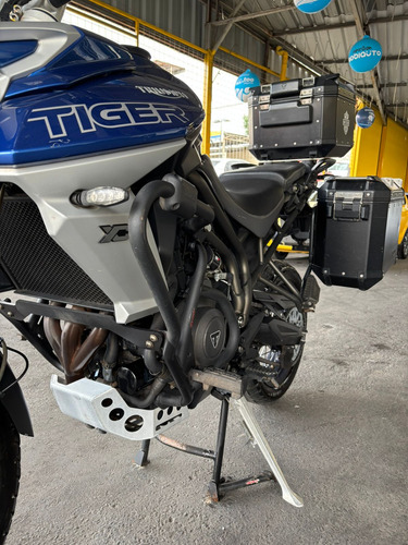 Triumph Tiger 800 Xcx