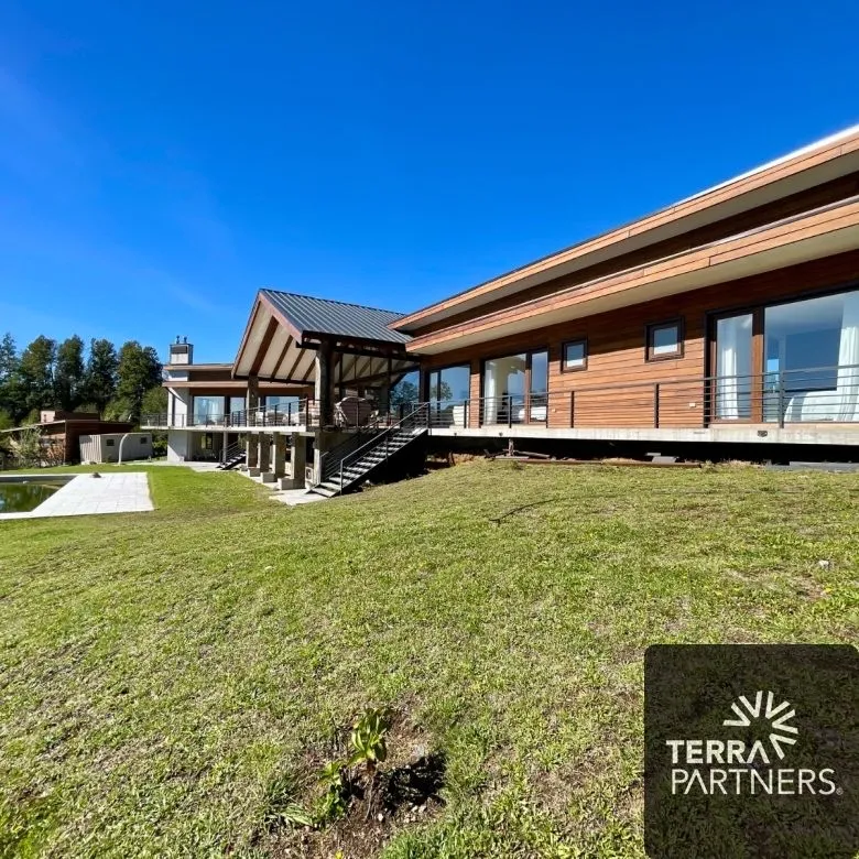 Imagen 3 de 8 de Gran Casa Vista Al Lago