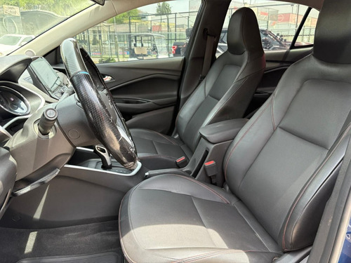 Chevrolet Onix 1.0T Premier Red Line At